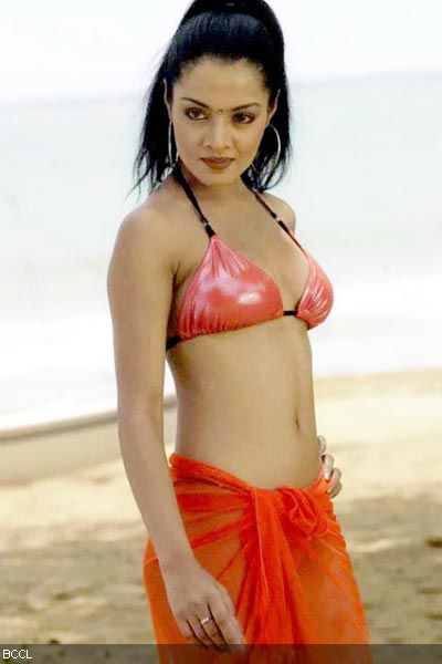 celina jaitley bikini pics celina jaitley bikini pics